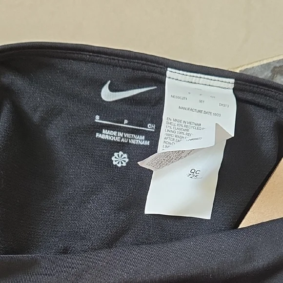 NEW Nike Women's Black Bikini Bottoms - Picture 4 of 4